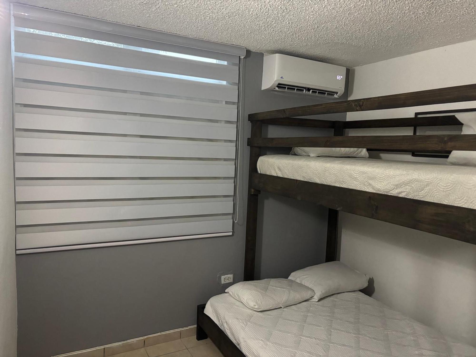 Private Apartment Near Sju Solar Battery Кароліна Екстер'єр фото